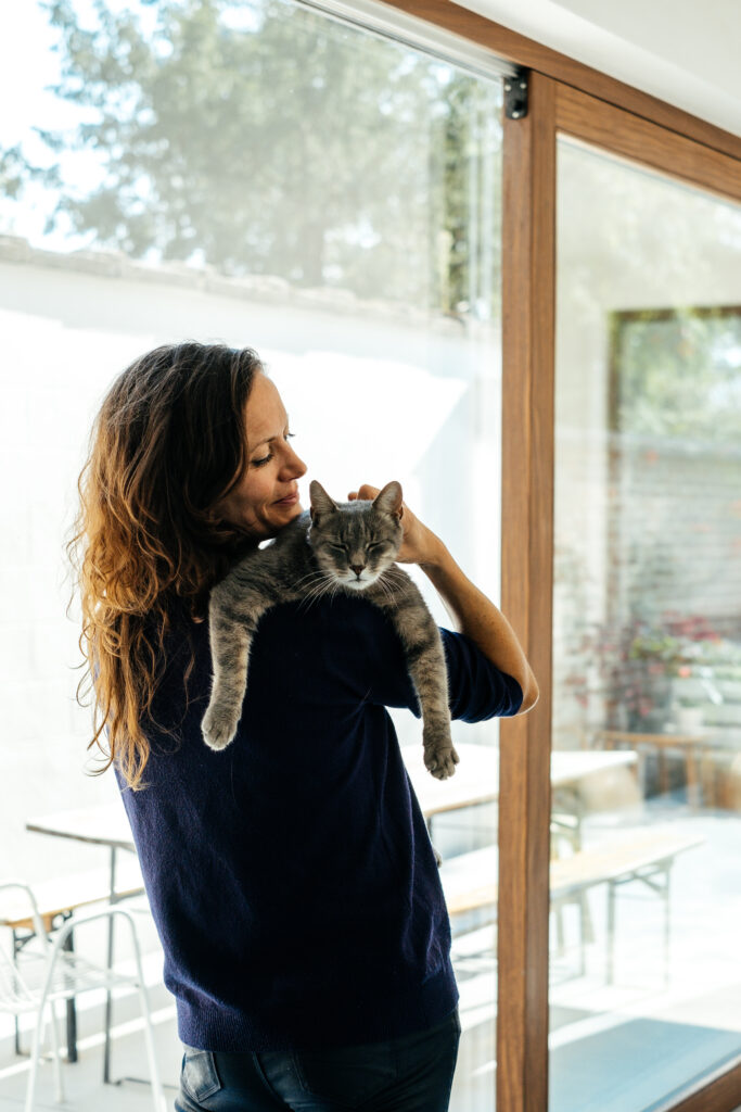 Isabelle in haar verbouwde burgerwoning