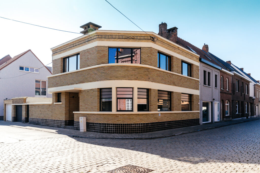 Home Story – de renovatiewerken van de interbellumwoning voor Nils’ ouders